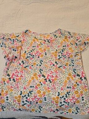 Ladies Floral Flutter Sleeve Top